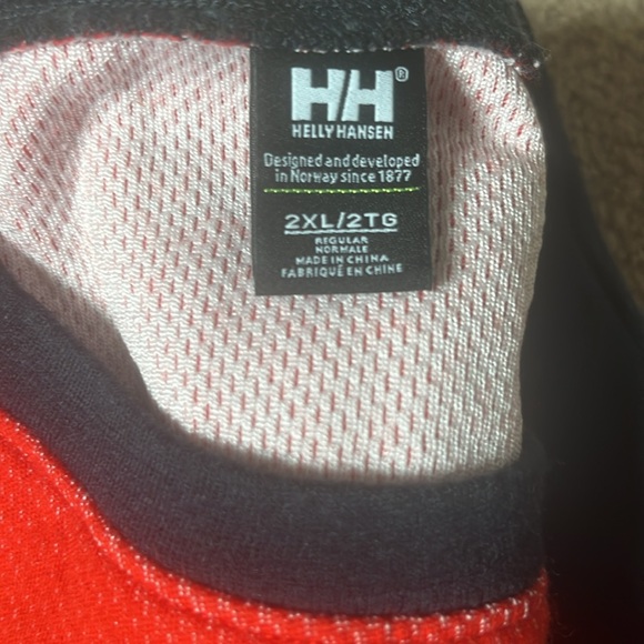 Men’s Helly Hansen Merino Wool Base Layer - Picture 5 of 5
